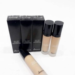 کرم پودر گیاهی منیرال شیشه ای پوکه بلند 40 گرم SPF 15